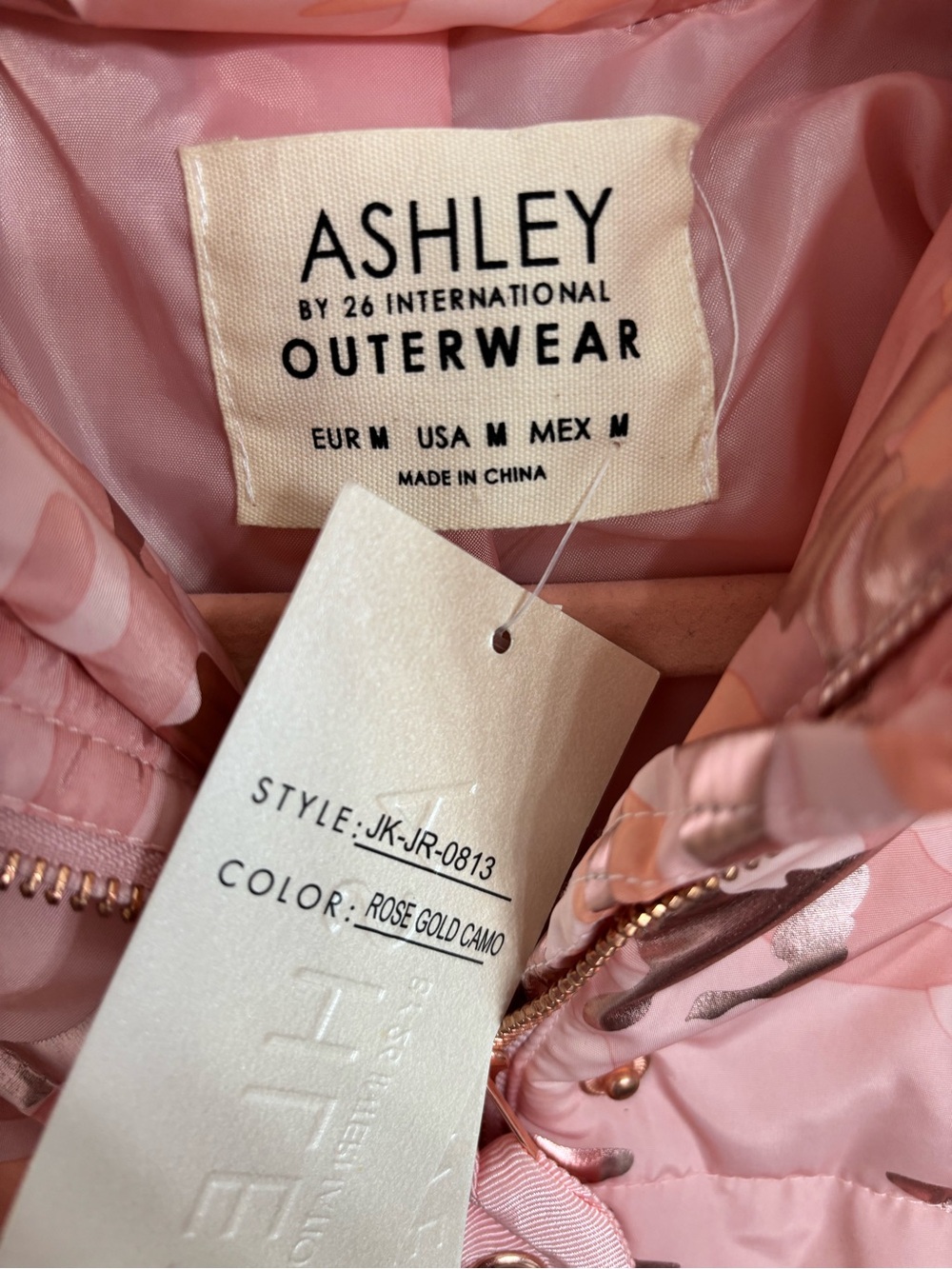 NWT Ashley Outerwear Rose Gold Metallic Camo Puffer Jacket Size M - Picture 4 of 4